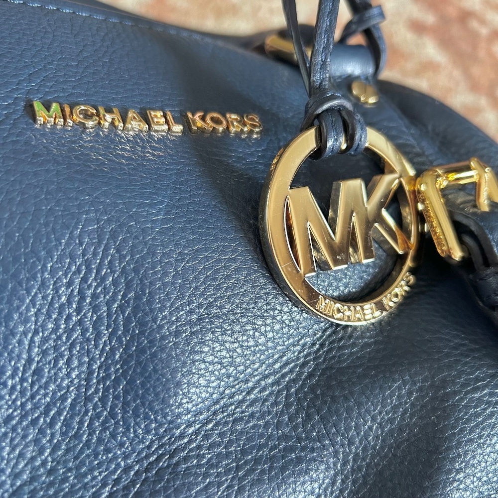 Michael Kors Bedford Large Bowling Satchel Navy Blue Supple Leather Gold Tone - Picture 7 of 11